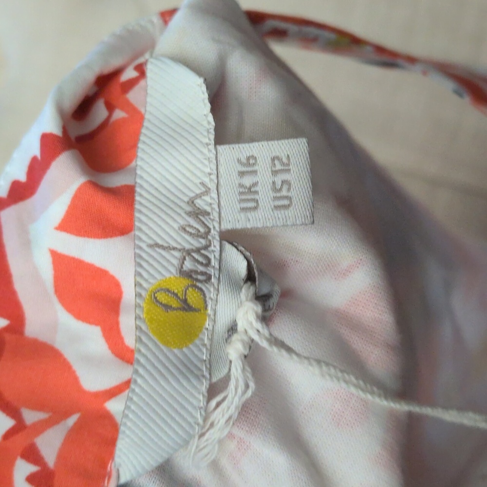 Boden Orange and Cream Floral Crop Top - Picture 2 of 14
